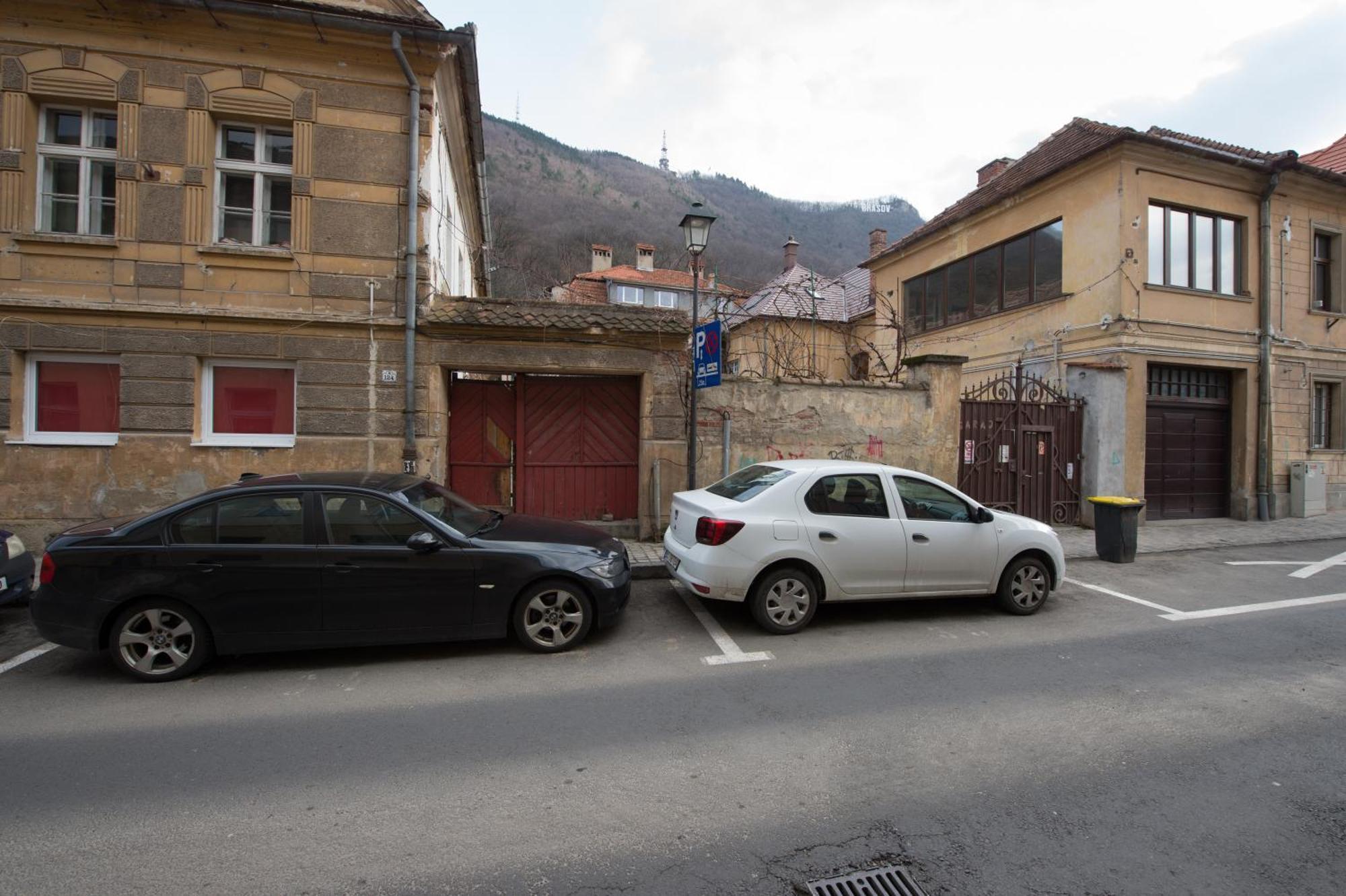 Charming Old Town Flat With Mountain View Apartamento Braşov Exterior foto