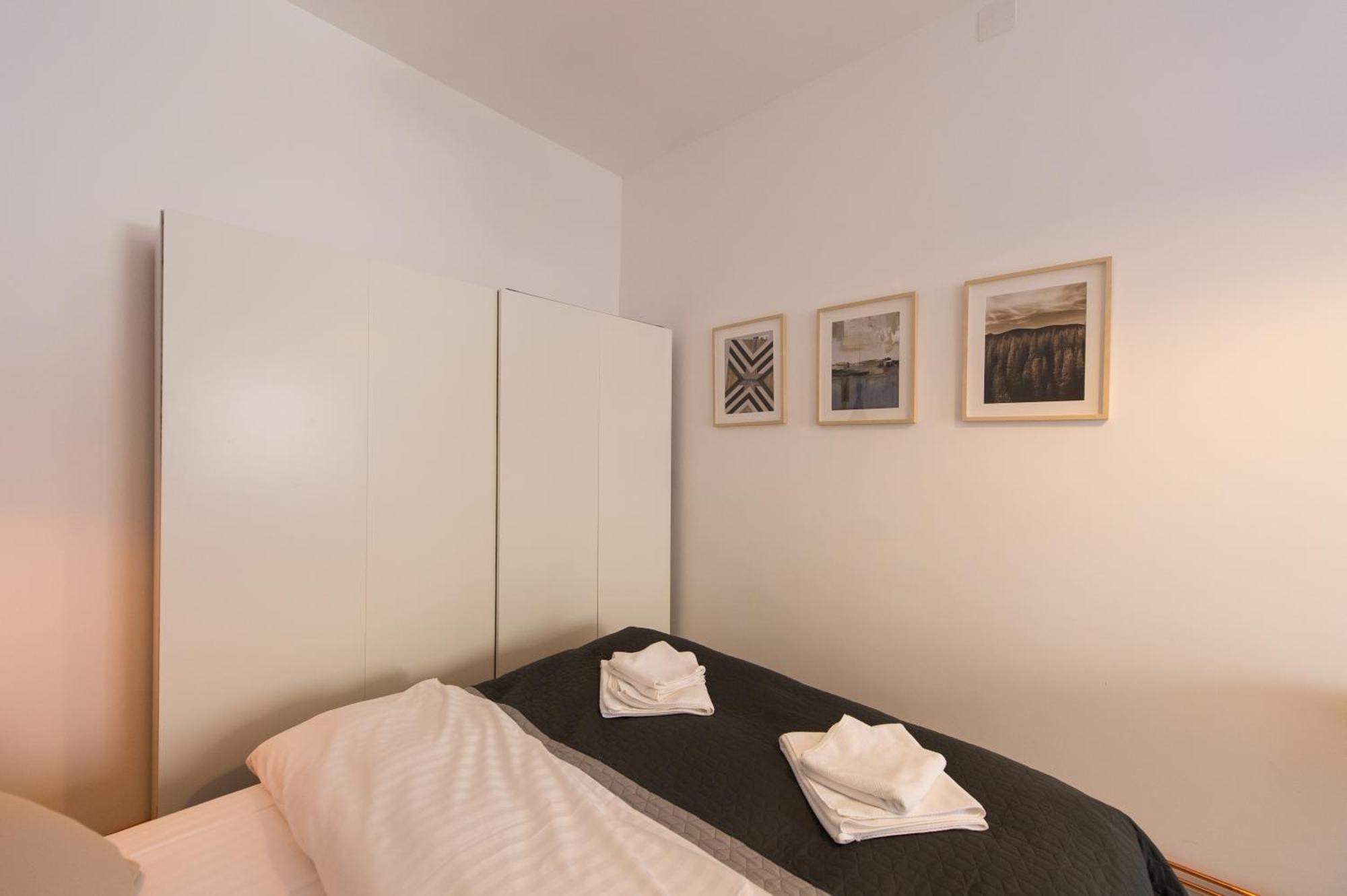 Charming Old Town Flat With Mountain View Apartamento Braşov Exterior foto