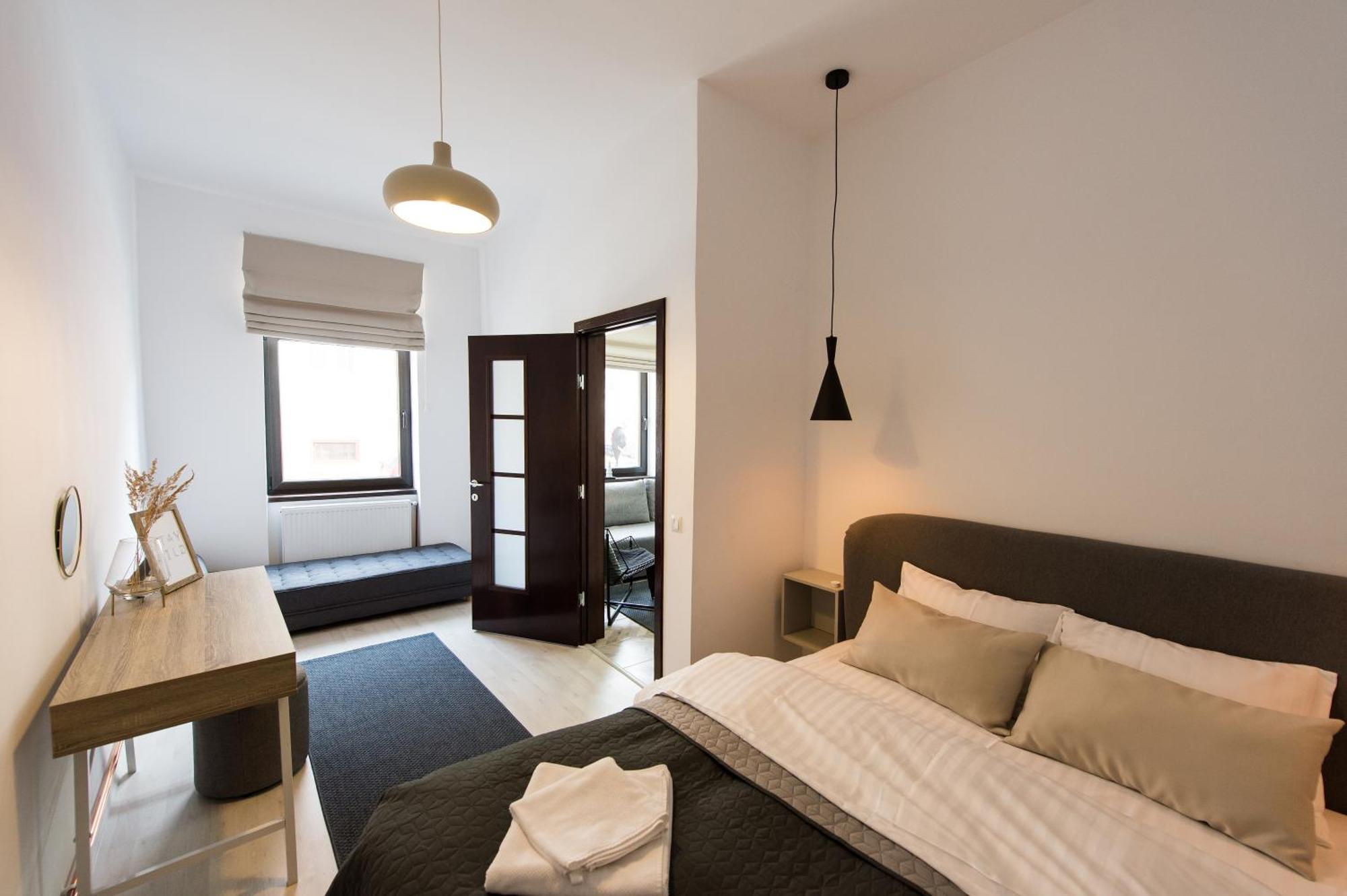 Charming Old Town Flat With Mountain View Apartamento Braşov Exterior foto